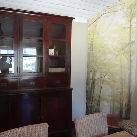 An Hütten Ferienhaus